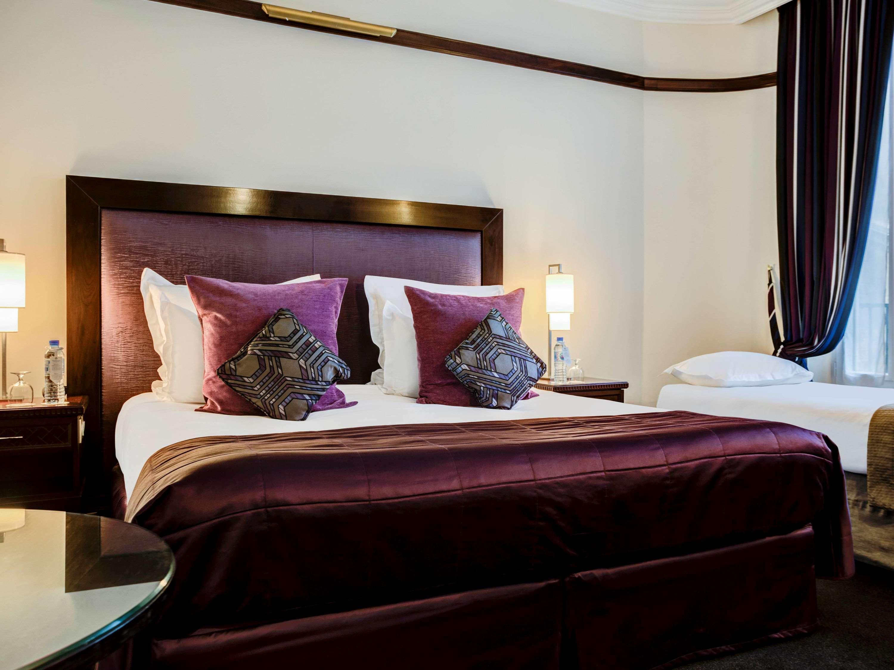 Hotel Pont Royal Παρίσι Εξωτερικό φωτογραφία A bedroom at the hotel