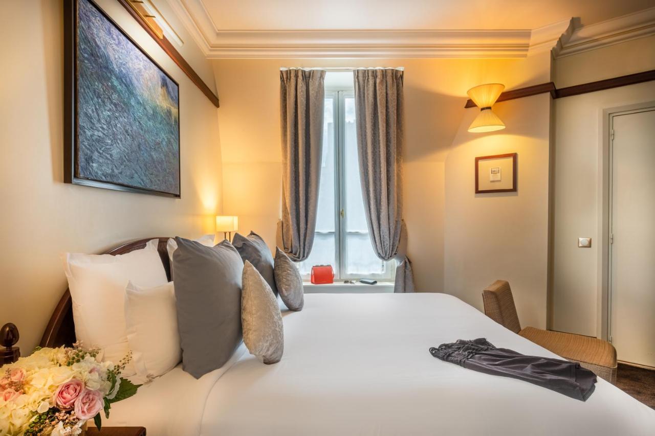 Hotel Pont Royal Παρίσι Εξωτερικό φωτογραφία A room at the hotel