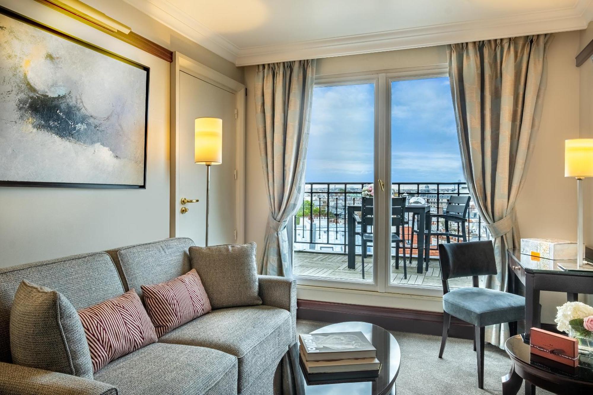 Hotel Pont Royal Παρίσι Εξωτερικό φωτογραφία A suite at the hotel